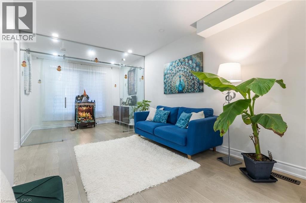 Oakville Iroquois Ridge North|4卧3.5卫全面翻新永久产权联排别墅 - 9