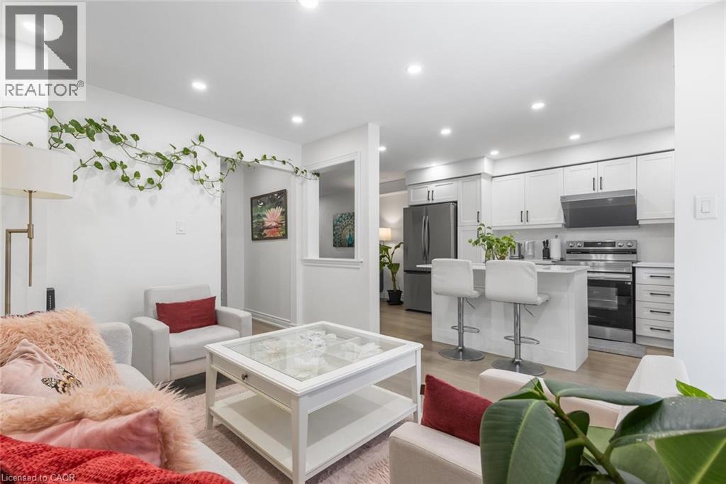 Oakville Iroquois Ridge North|4卧3.5卫全面翻新永久产权联排别墅 - 14