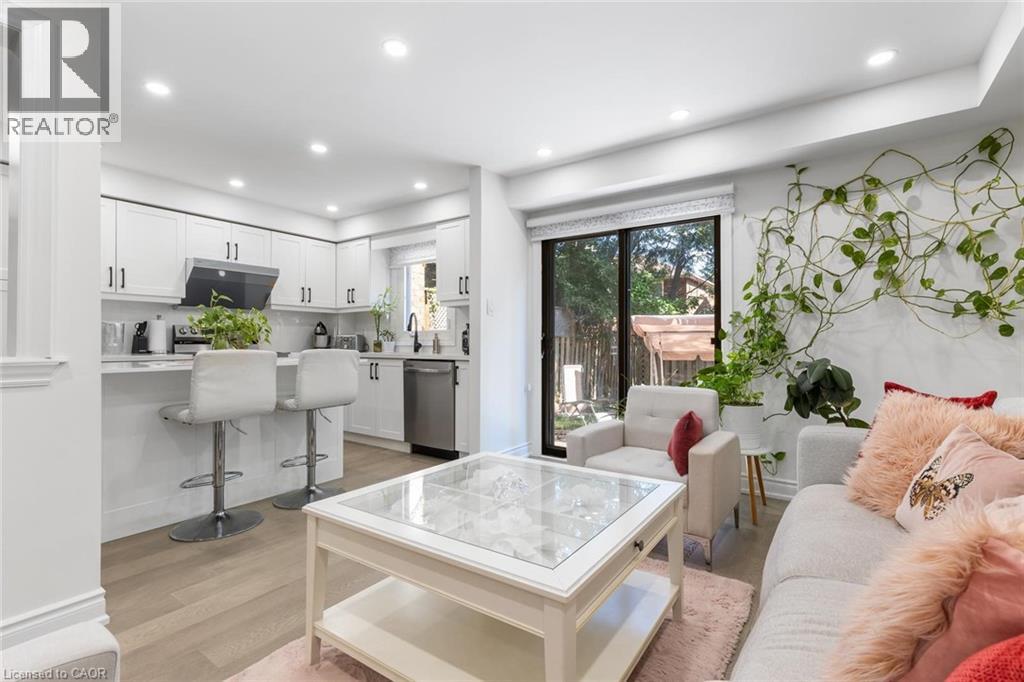 Oakville Iroquois Ridge North|4卧3.5卫全面翻新永久产权联排别墅 - 15