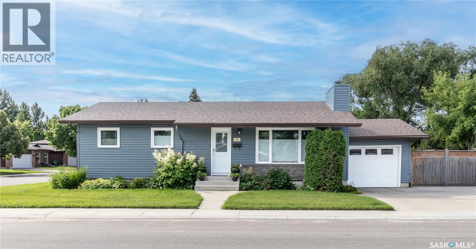 102 Wakaw CRESCENT