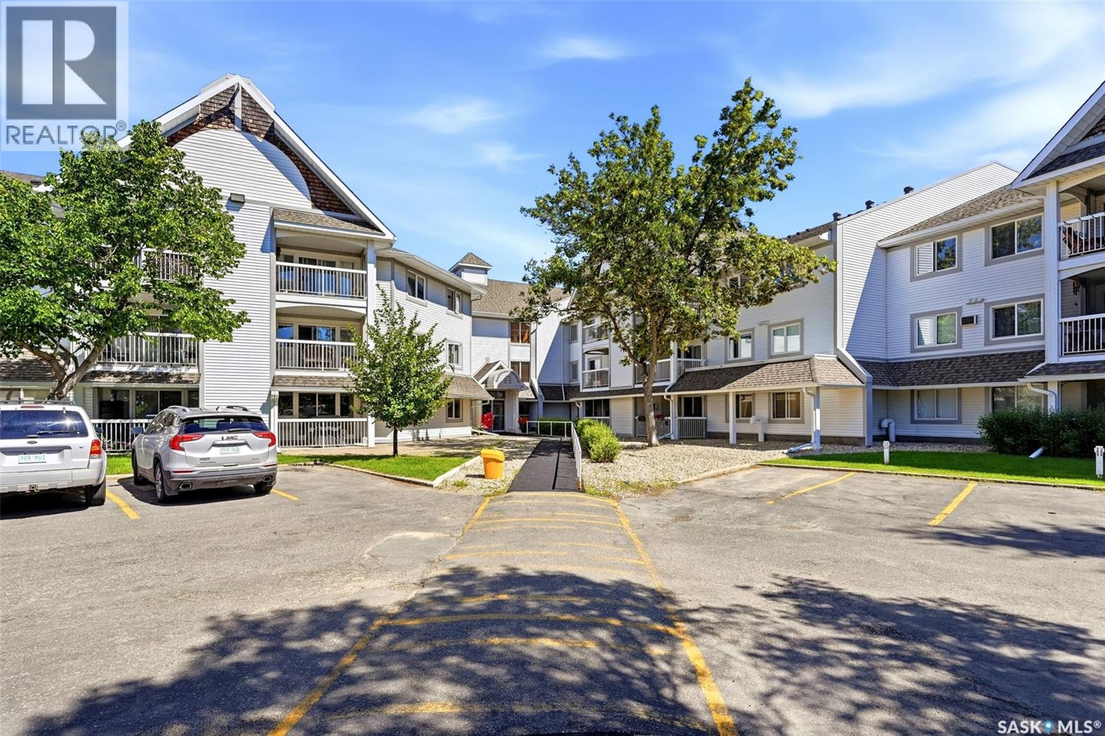 119 960 Assiniboine AVENUE E