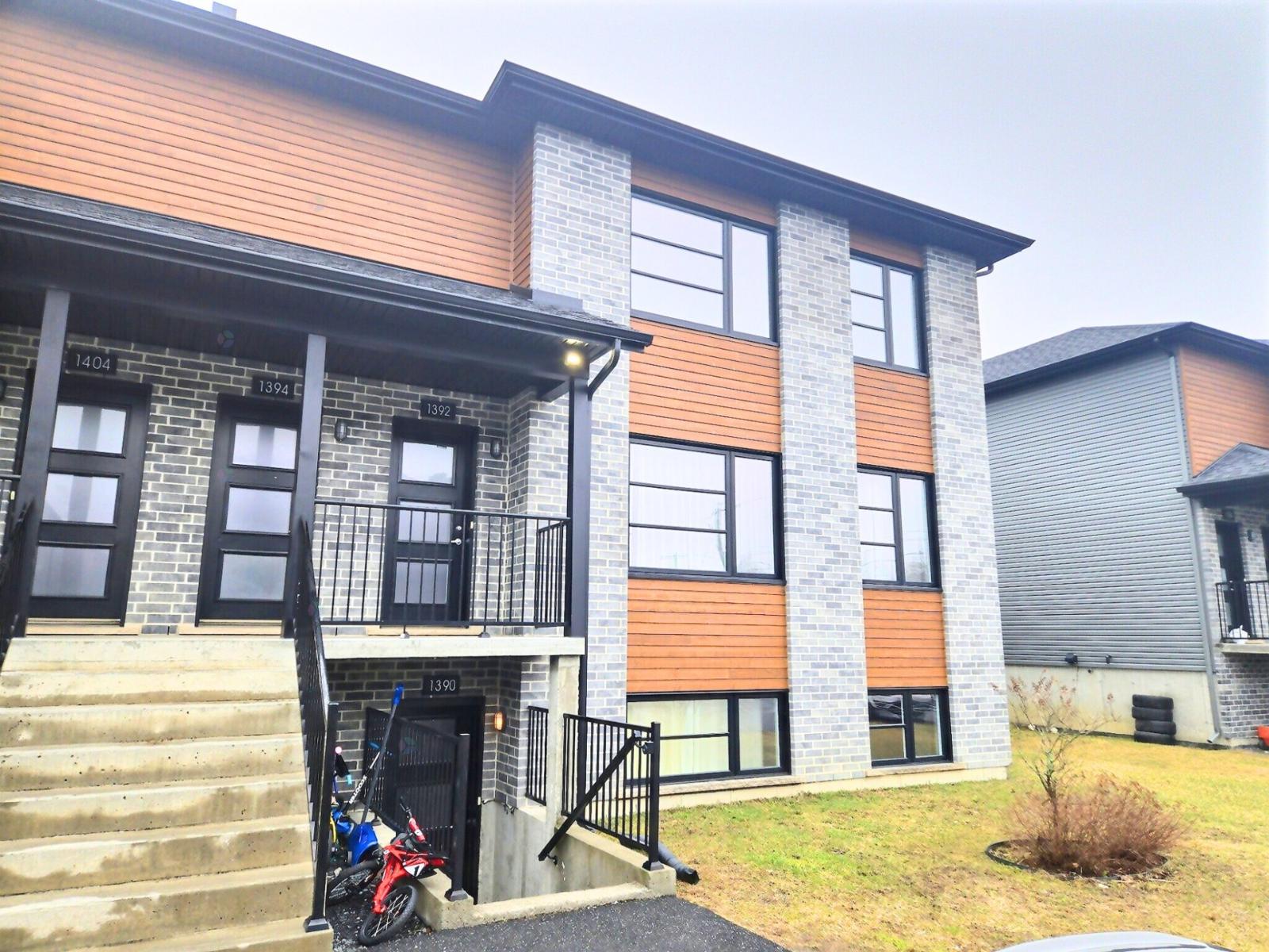 1394 Rue Stevens