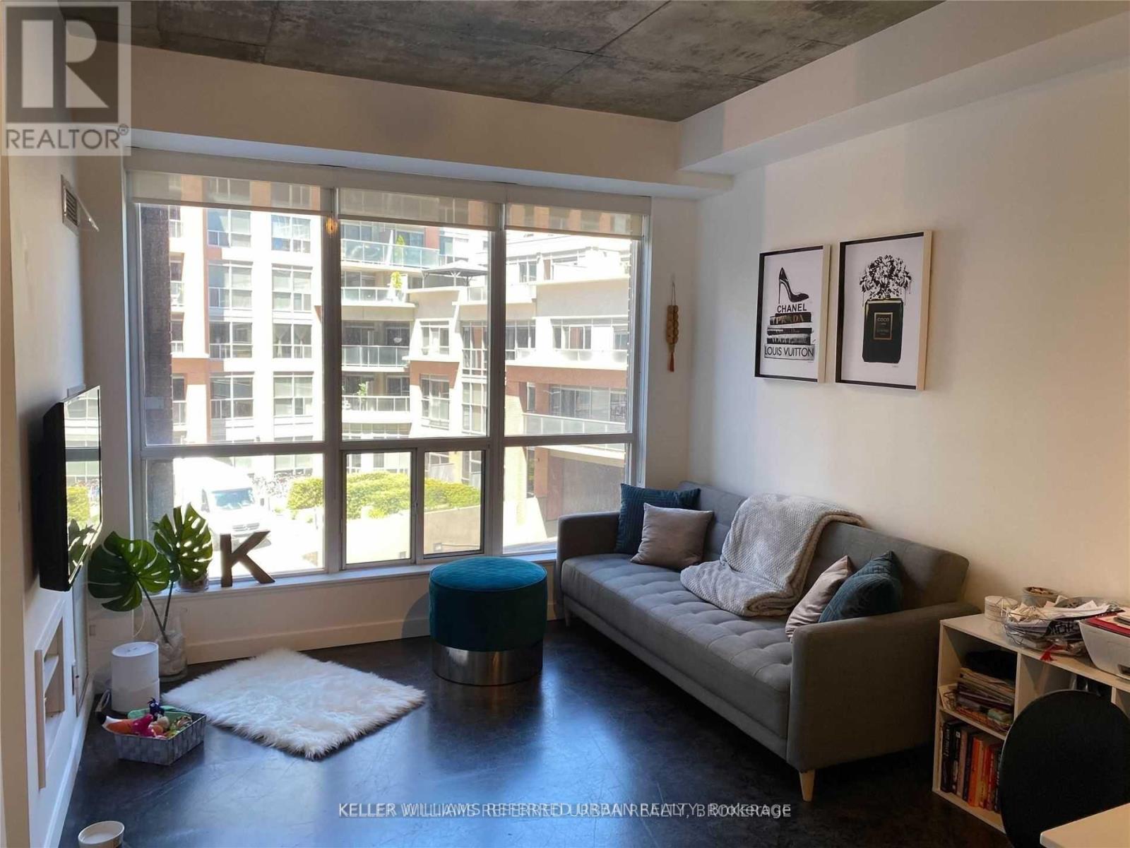 303 - 1 SHAW STREET