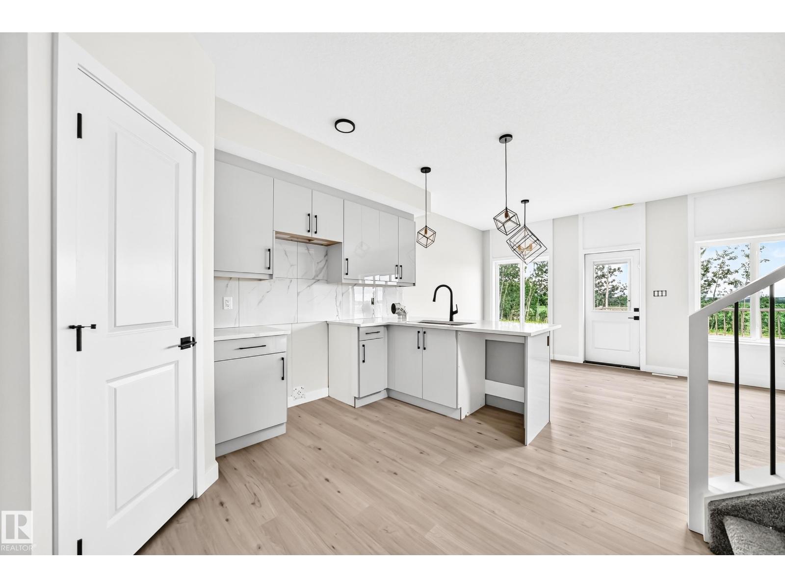 For sale: 79 PATRIOT WY, Spruce Grove, Alberta T7X2W6 - E4497887
