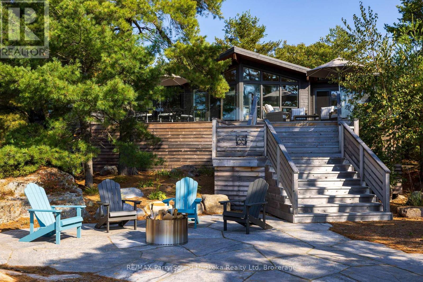 For sale: 2 A258 (BLUEBERRY POINT) ISLAND, The Archipelago