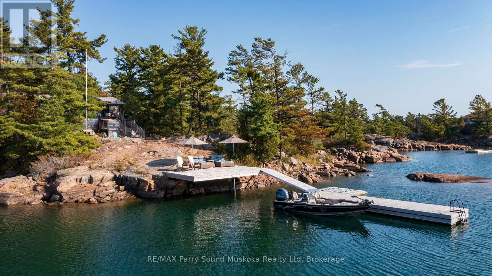 For sale: 2 A258 (BLUEBERRY POINT) ISLAND, The Archipelago
