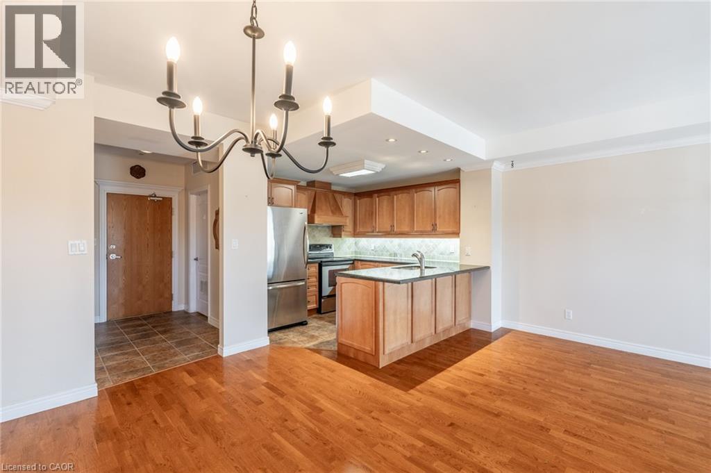 For sale: 59 CRITZIA Drive Unit# 314, Mount Hope, Ontario L0R1W0