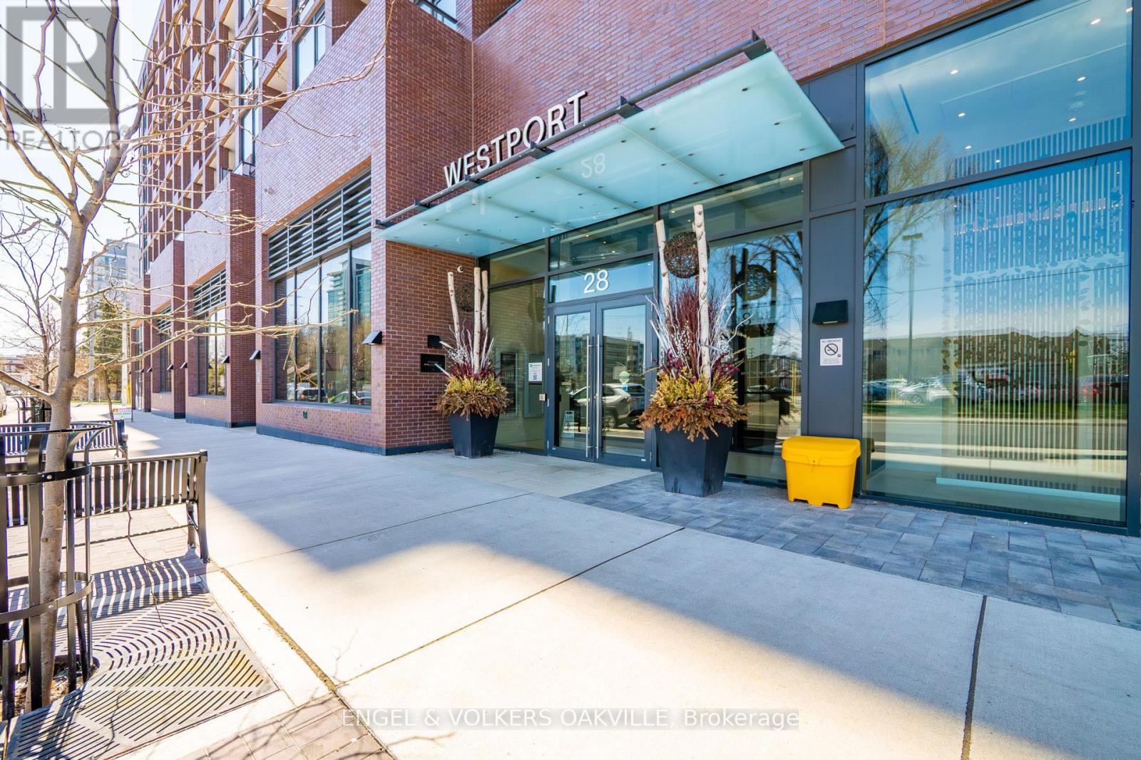 418 - 28 ANN STREET