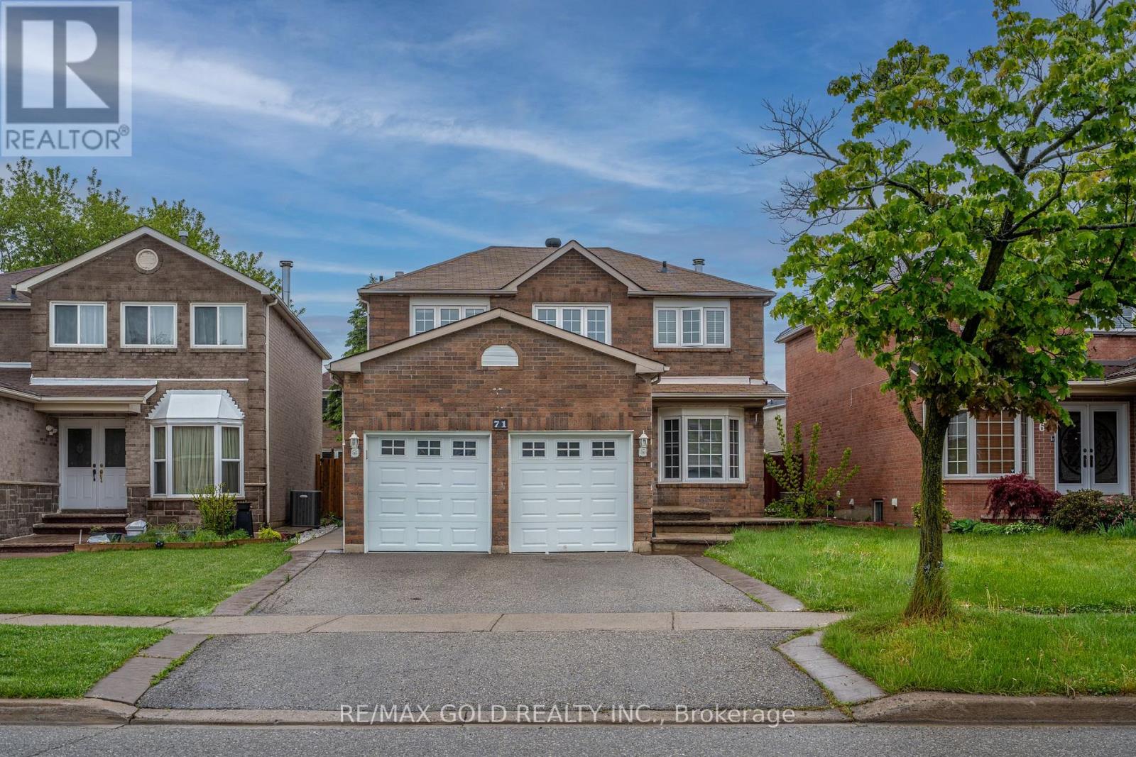 71 RAVENSWOOD DRIVE