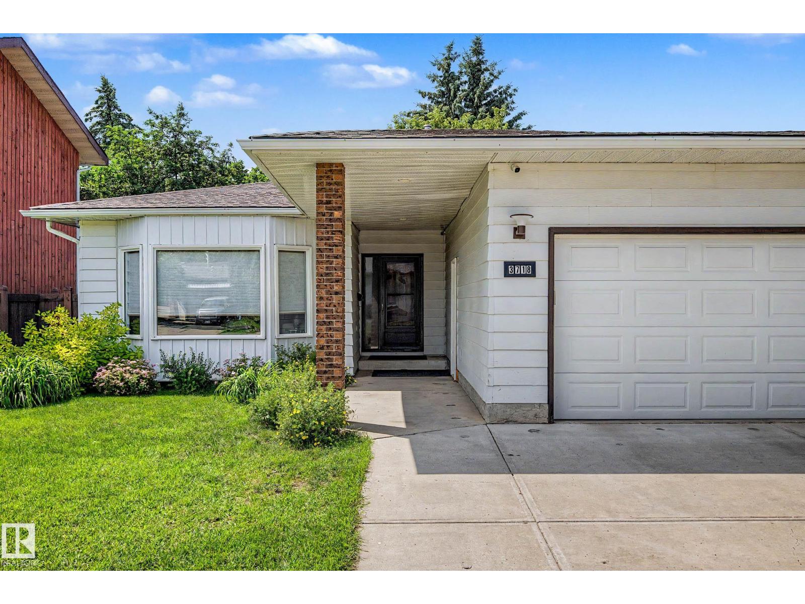 For sale: 3718 103B ST NW, Edmonton, Alberta T6J2X9 - E4494733