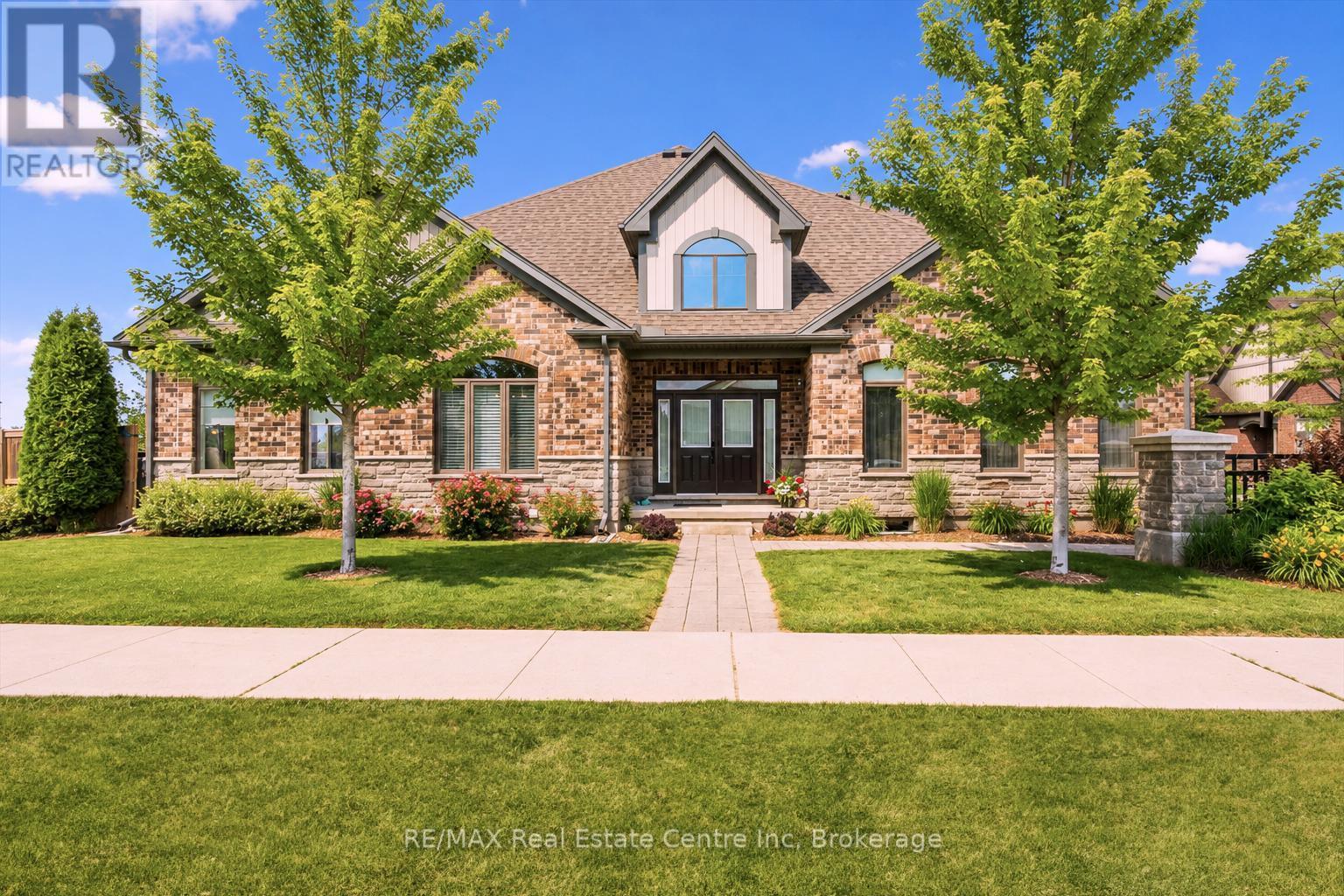 1 - 39 KAY CRESCENT