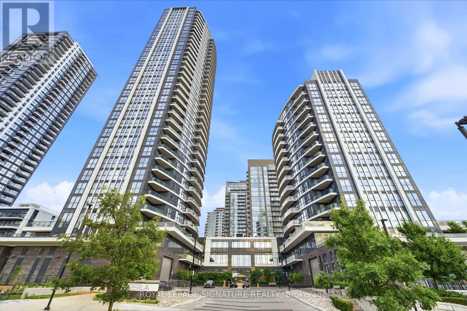 212 - 65 WATERGARDEN DRIVE