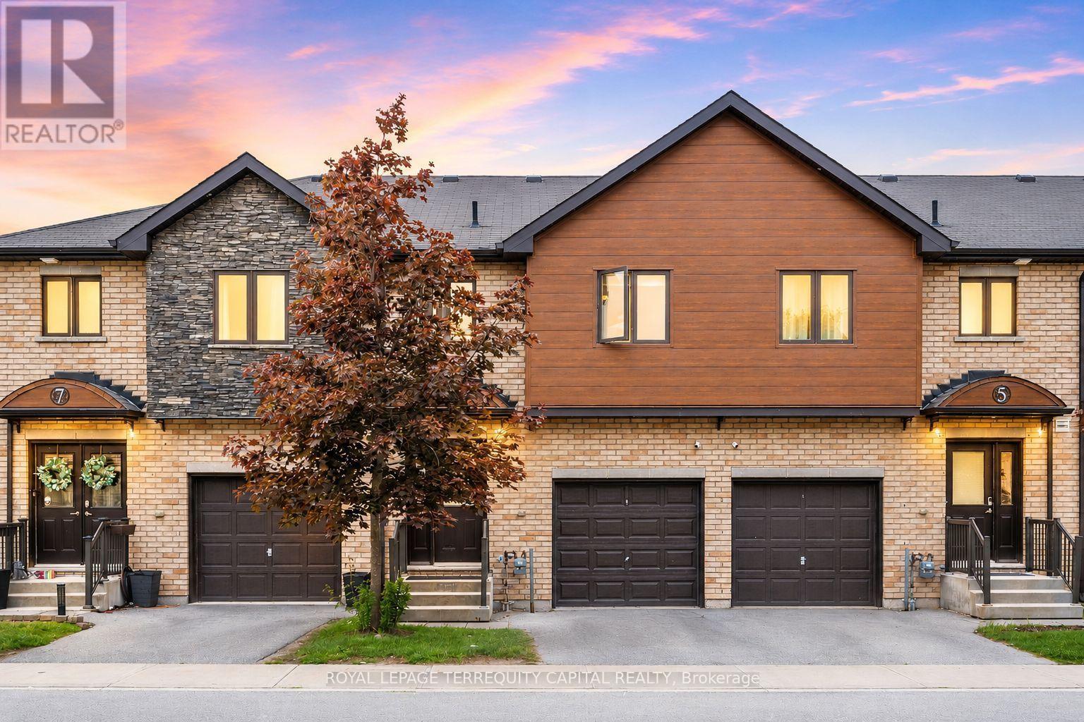 6 - 29 MADELAINE DRIVE