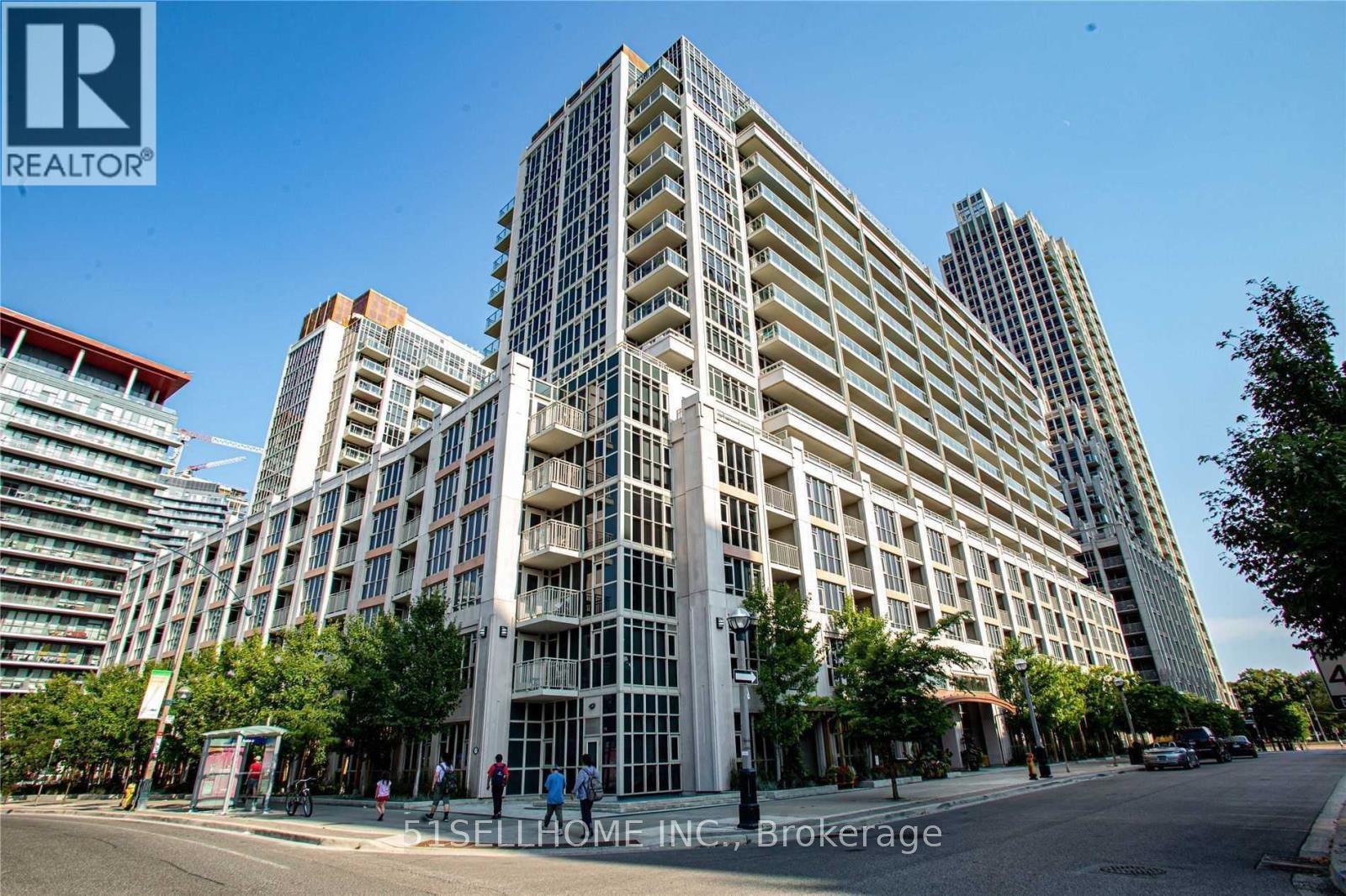 1720 - 35 BASTION STREET
