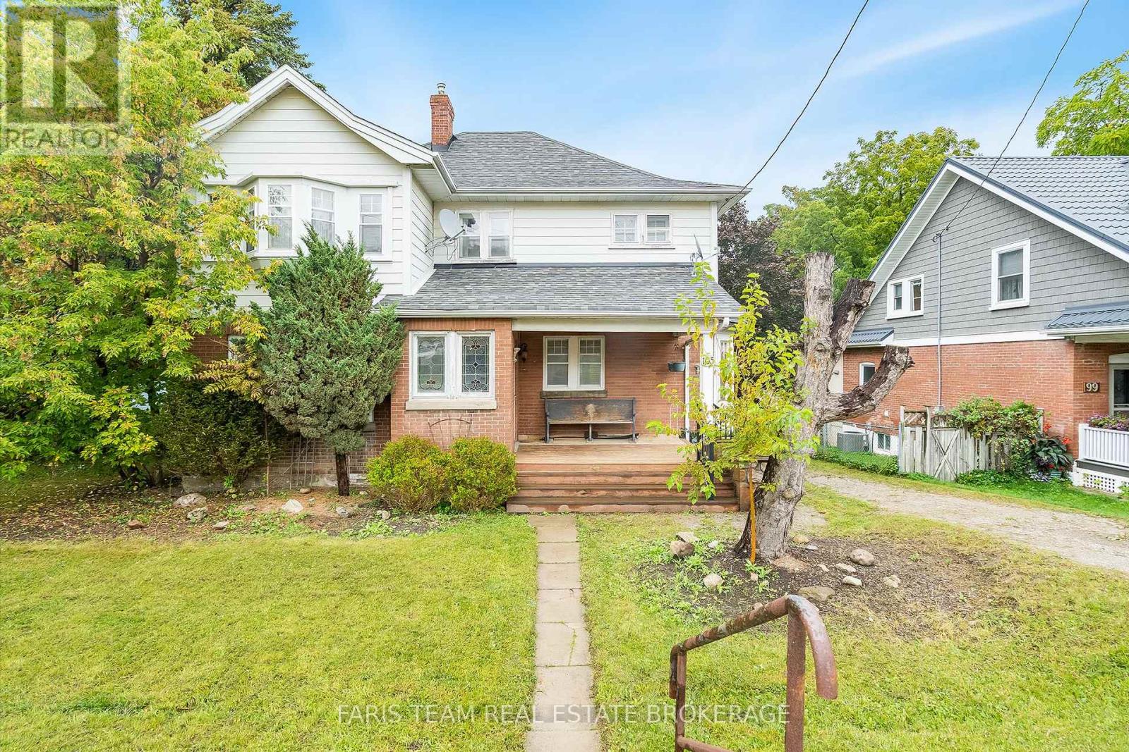 105 BARRIE STREET