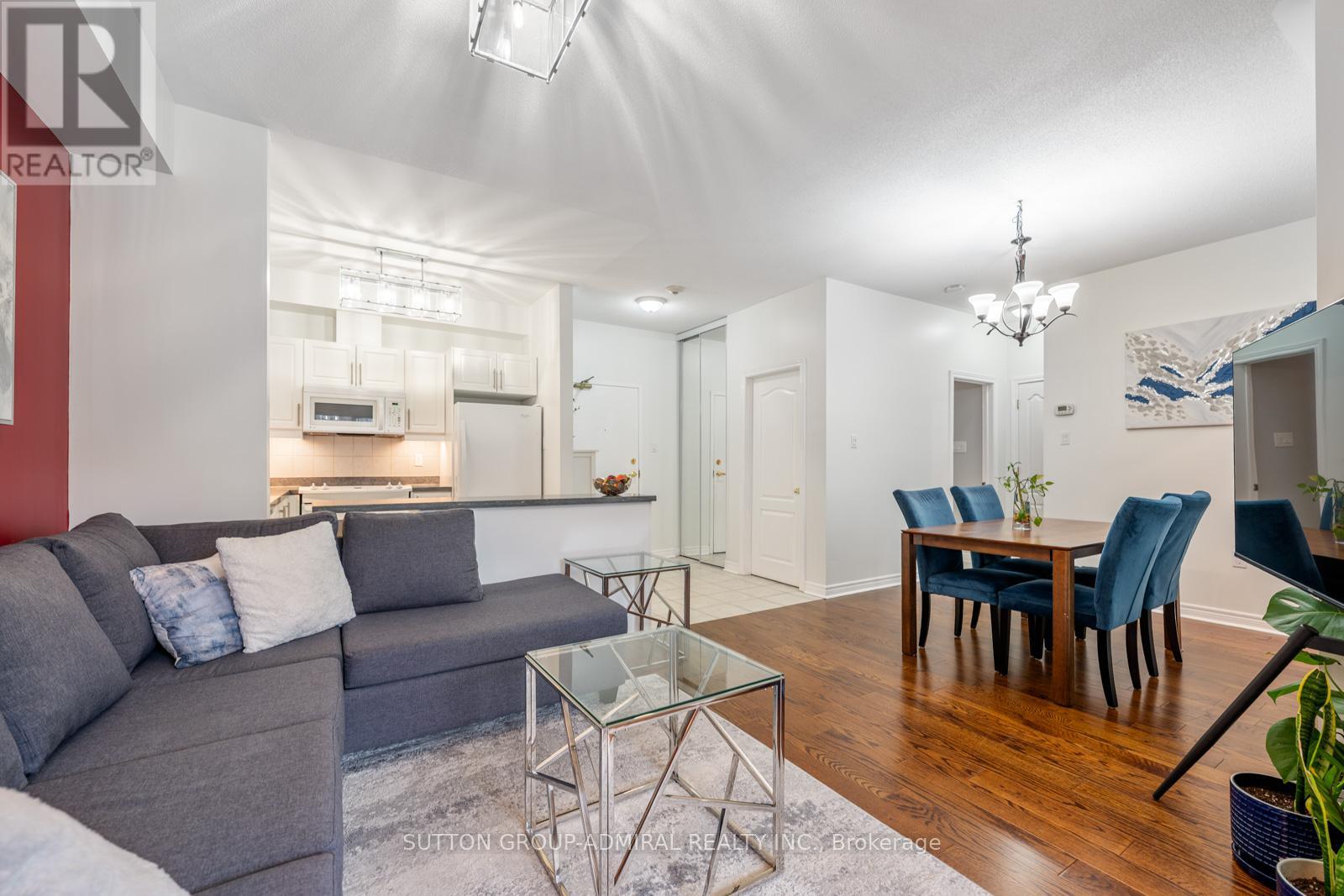 102 - 9944 KEELE STREET
