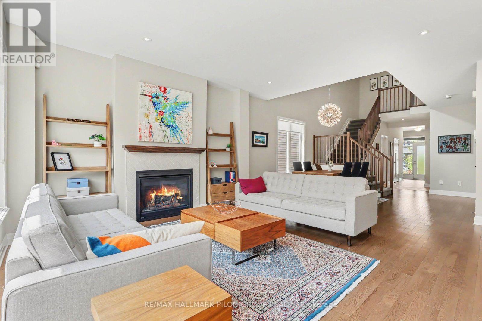 For sale: 260 SHINLEAF CRESCENT, Ottawa, Ontario K1W0J2