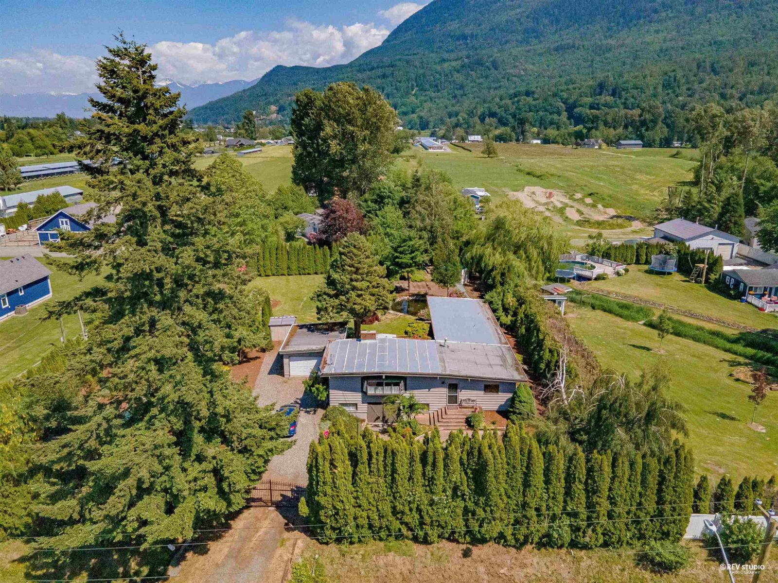 For sale: 4120 STEWART ROAD, Yarrow, Yarrow, British Columbia V2R5G6 ...