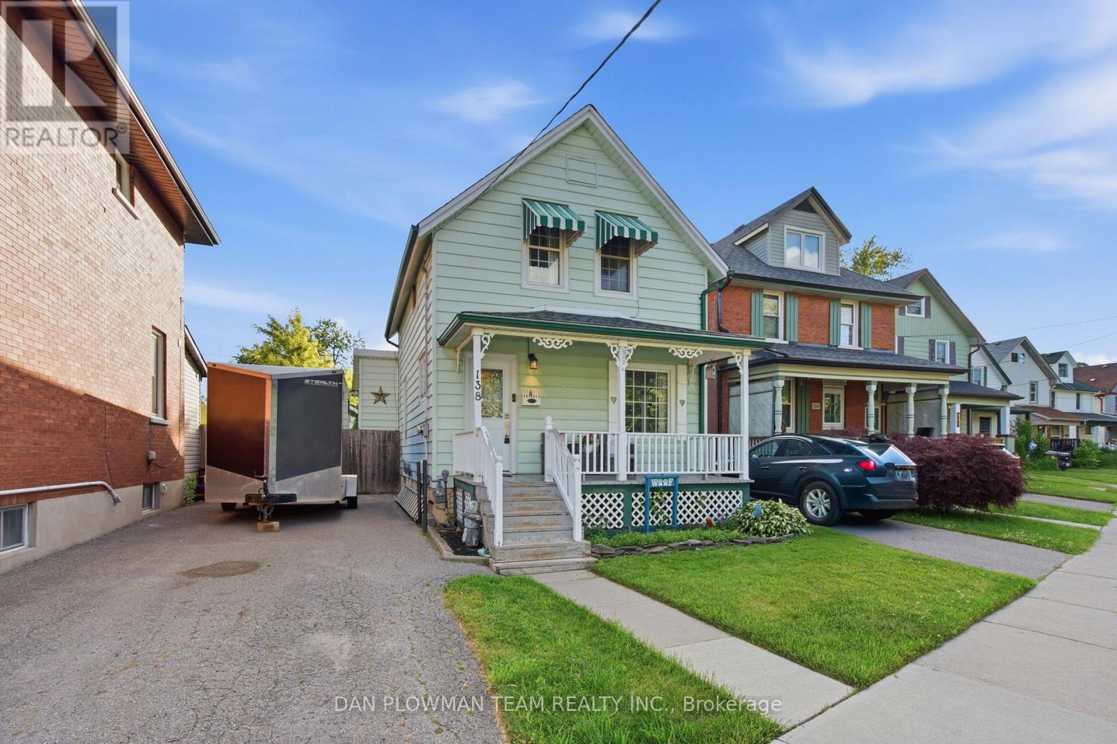 138 TYLOR CRESCENT