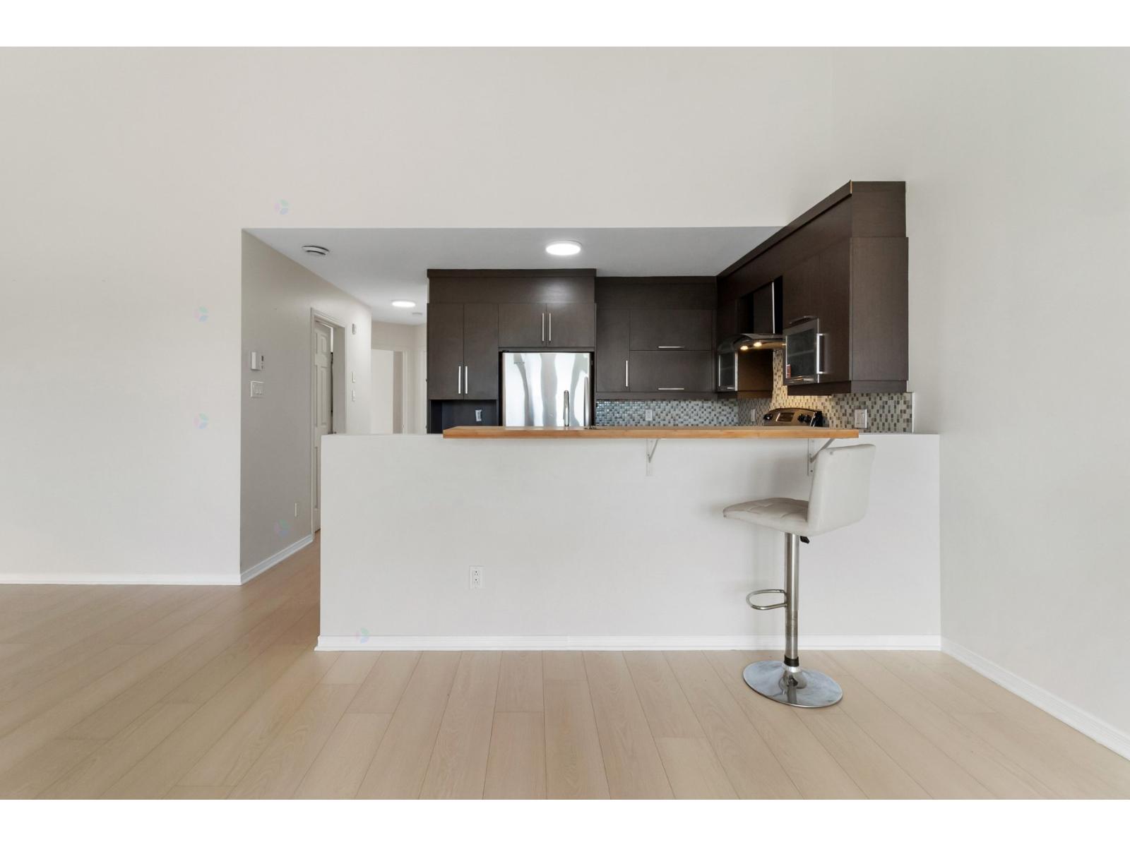For sale: 6255 Rue Charpentier, #7, Brossard, Quebec J4Z0L8