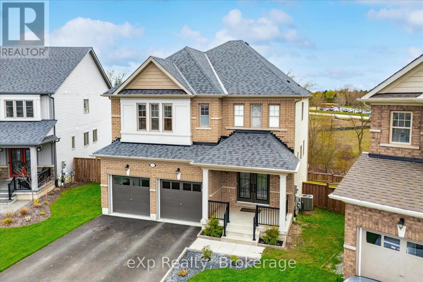 201 MCFARLANE CRESCENT