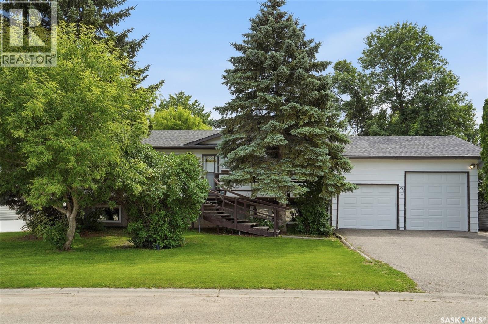 309 2nd AVENUE W