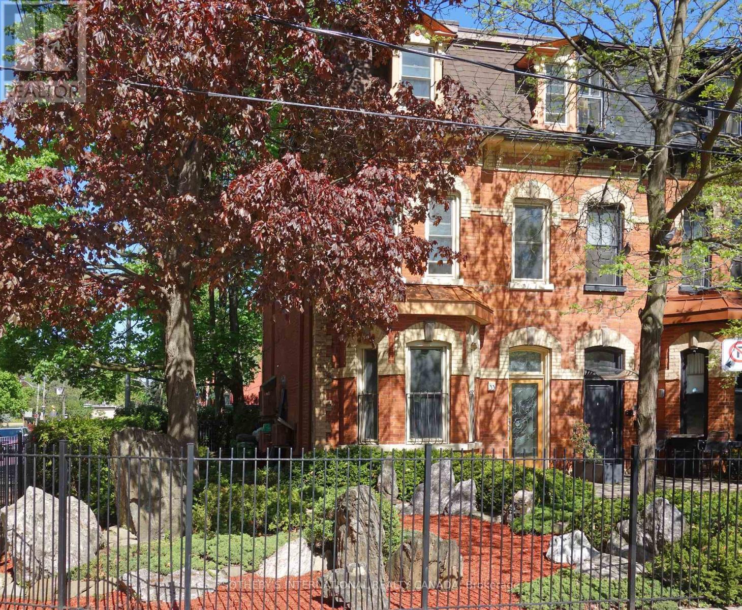 33 ROSE AVENUE
