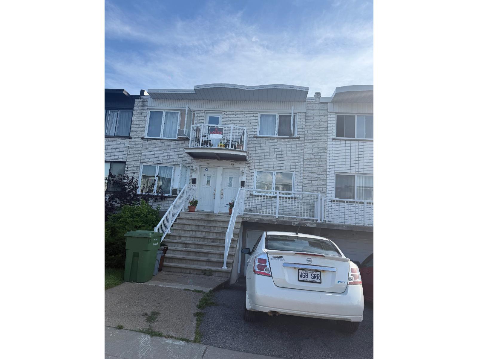 2370 Rue Armel