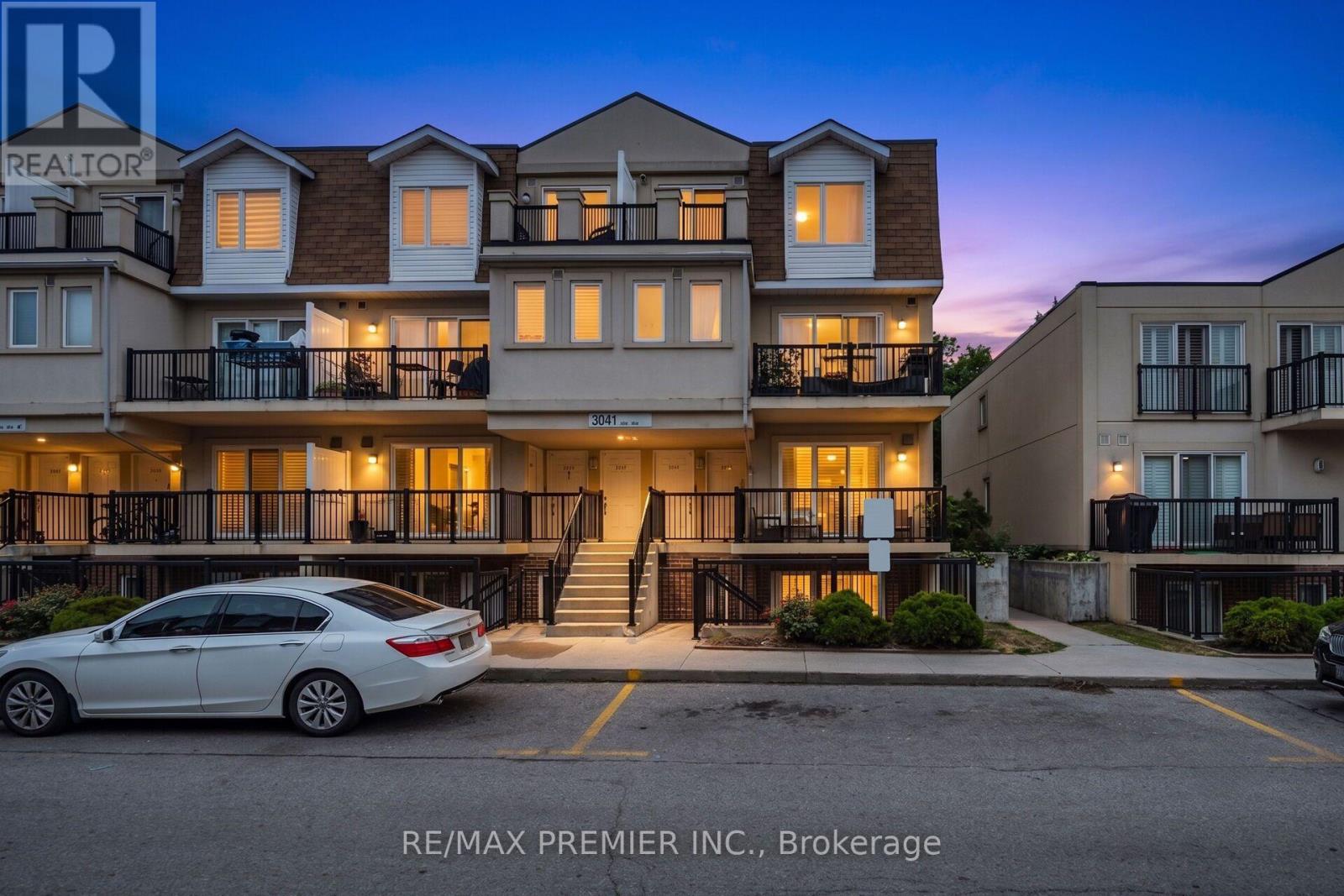2072 - 3041 FINCH AVENUE W
