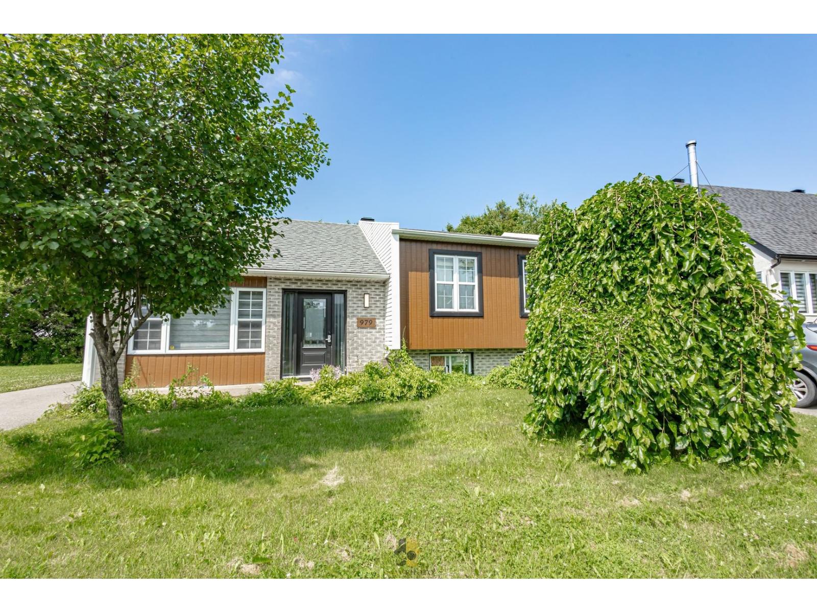 979 Rue du Ruisseau