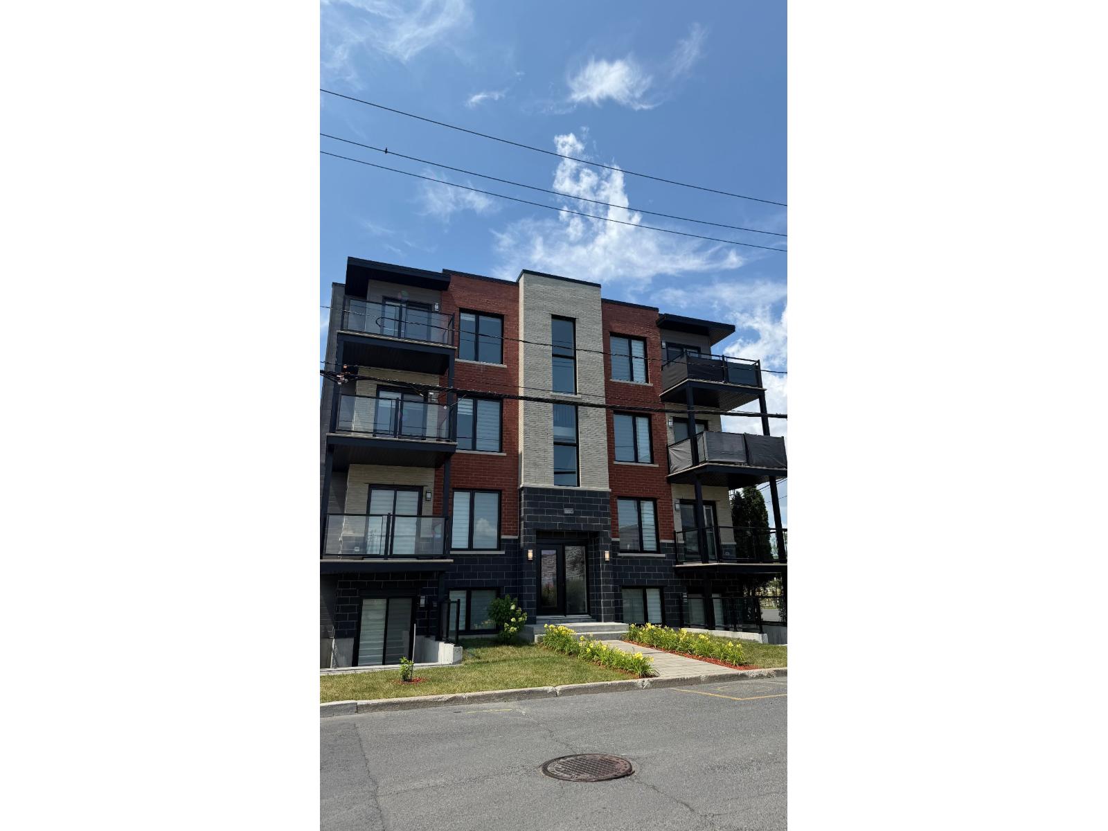 2200 Rue Desautels