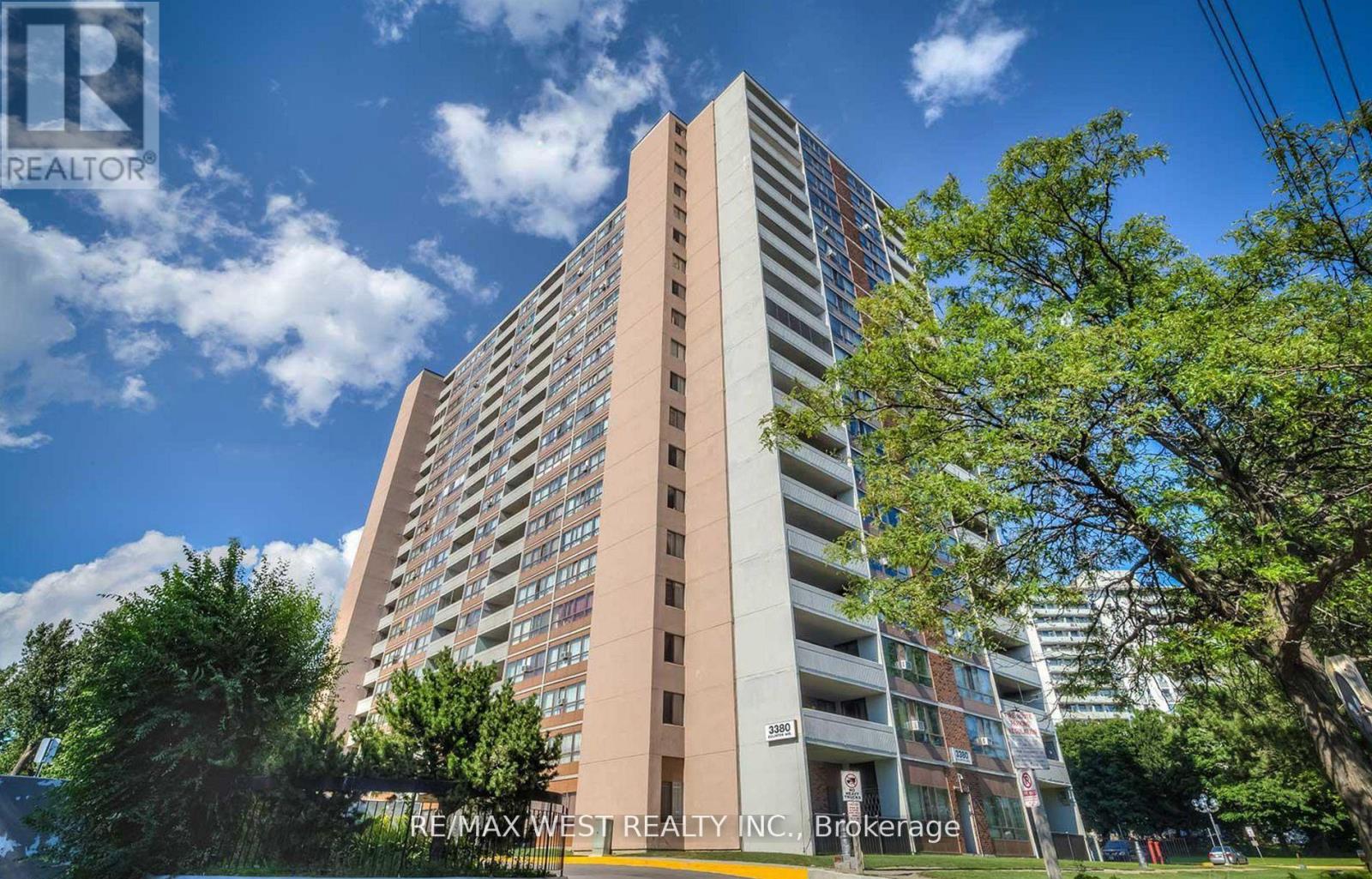 801 - 3380 EGLINTON AVENUE E
