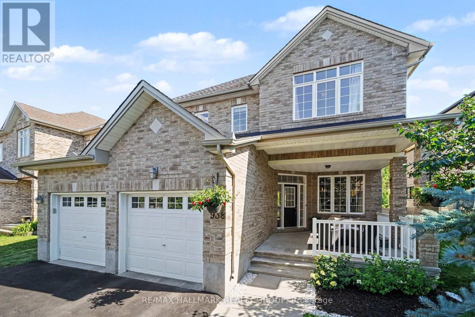 938 WILDCARROT CRESCENT