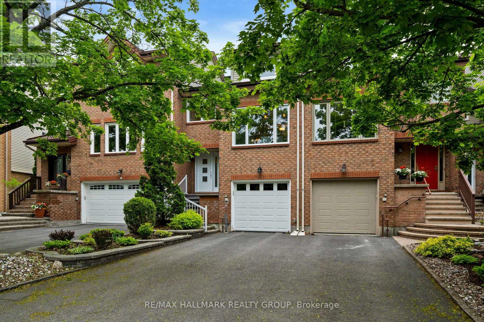 44 DUNBARTON COURT