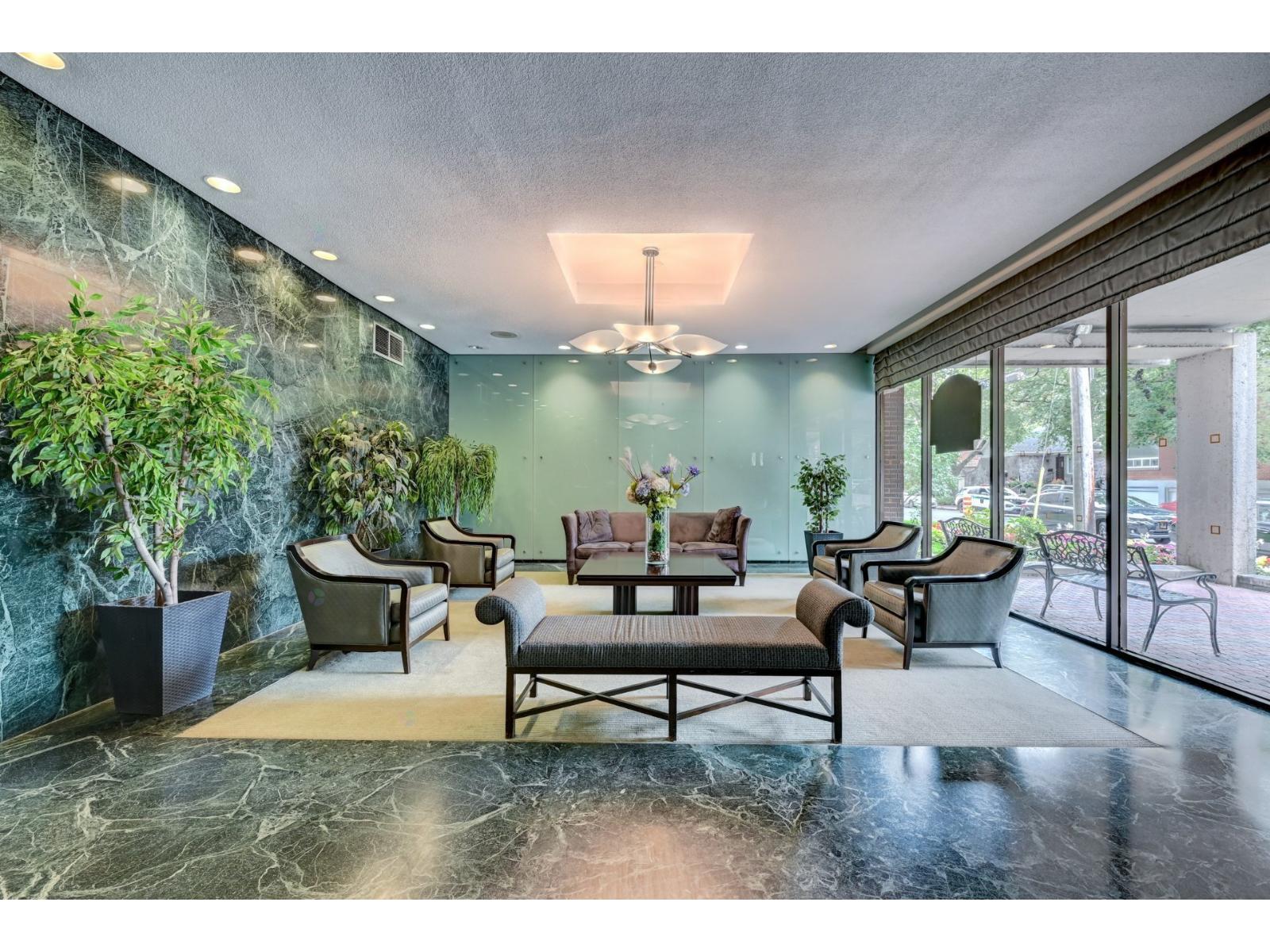 5150 Av. MacDonald