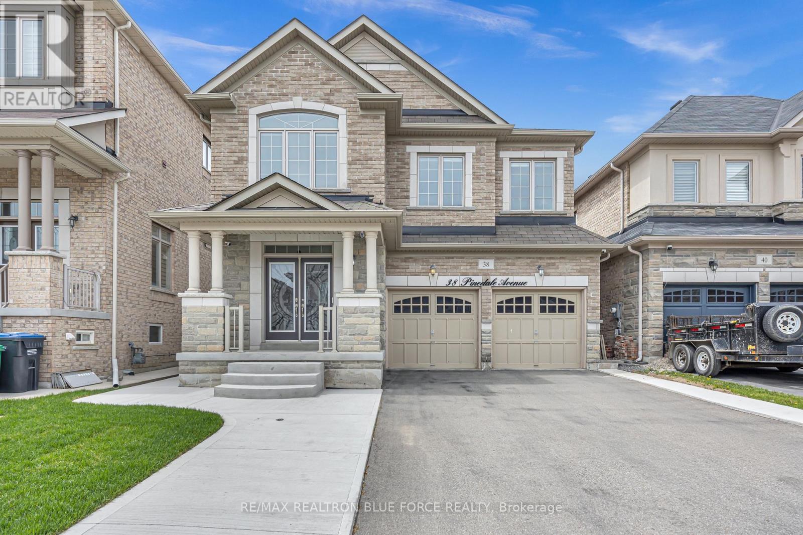 38 PINEDALE AVENUE