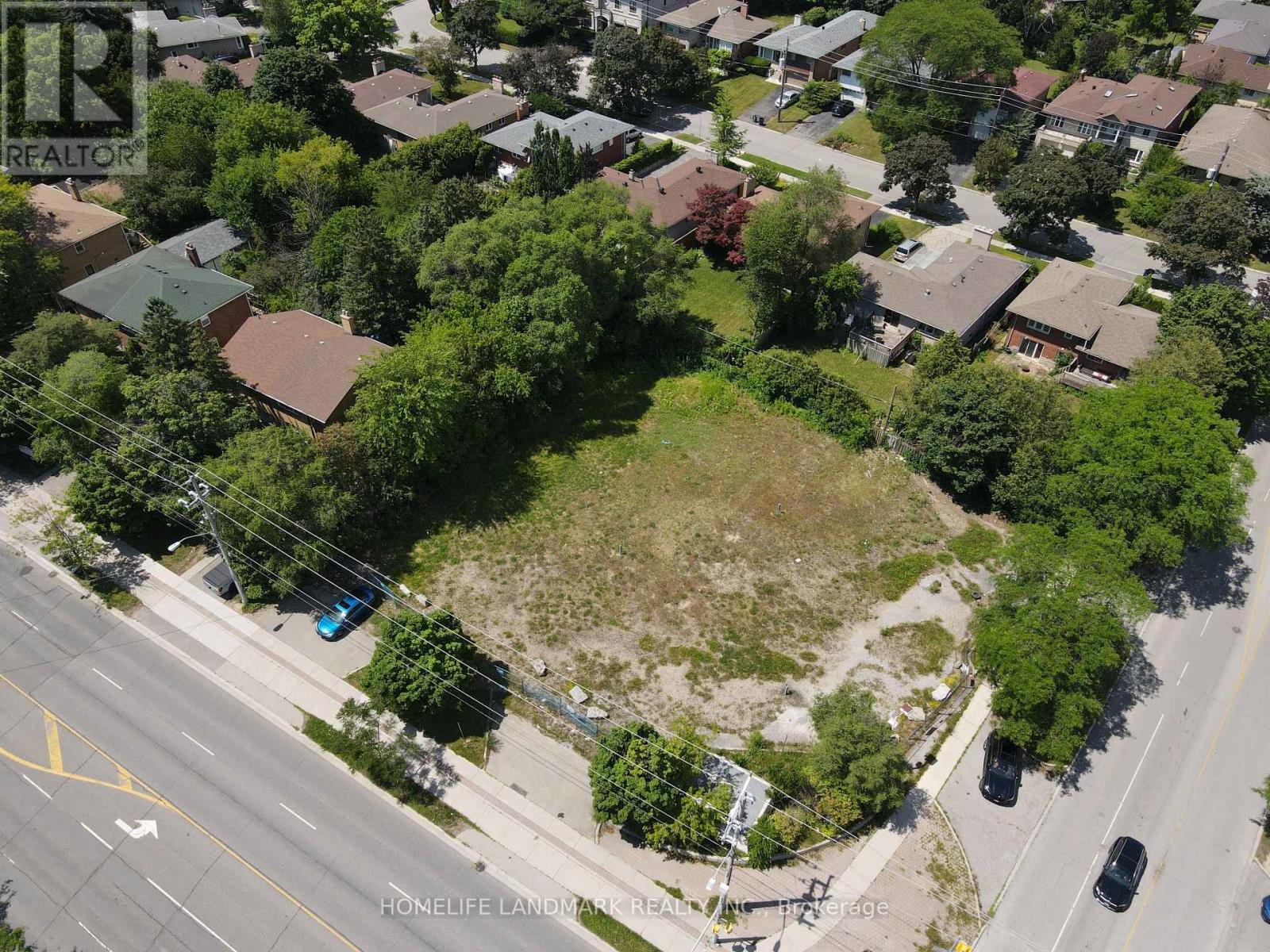 720 SHEPPARD AVENUE E