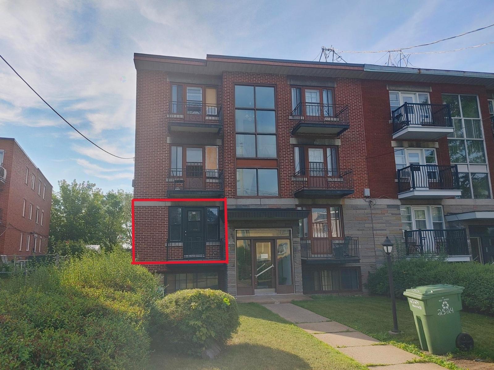 2524 Rue des Carrières