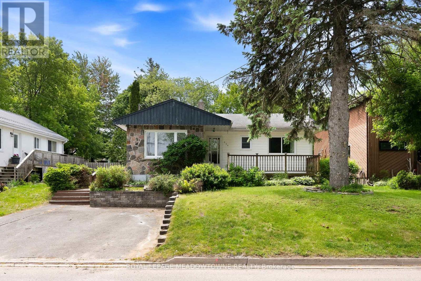 209 CLIFF ROAD