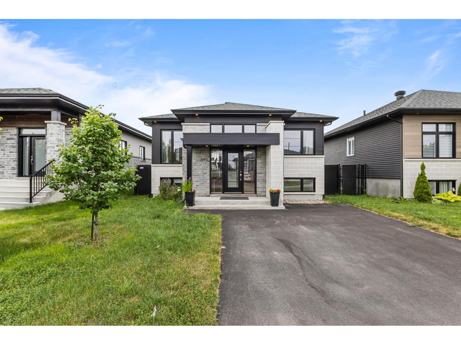 392 Rue Deneault
