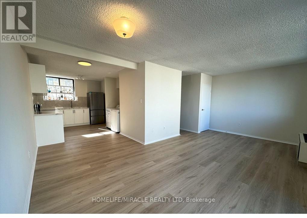 303 - 665 KENNEDY ROAD