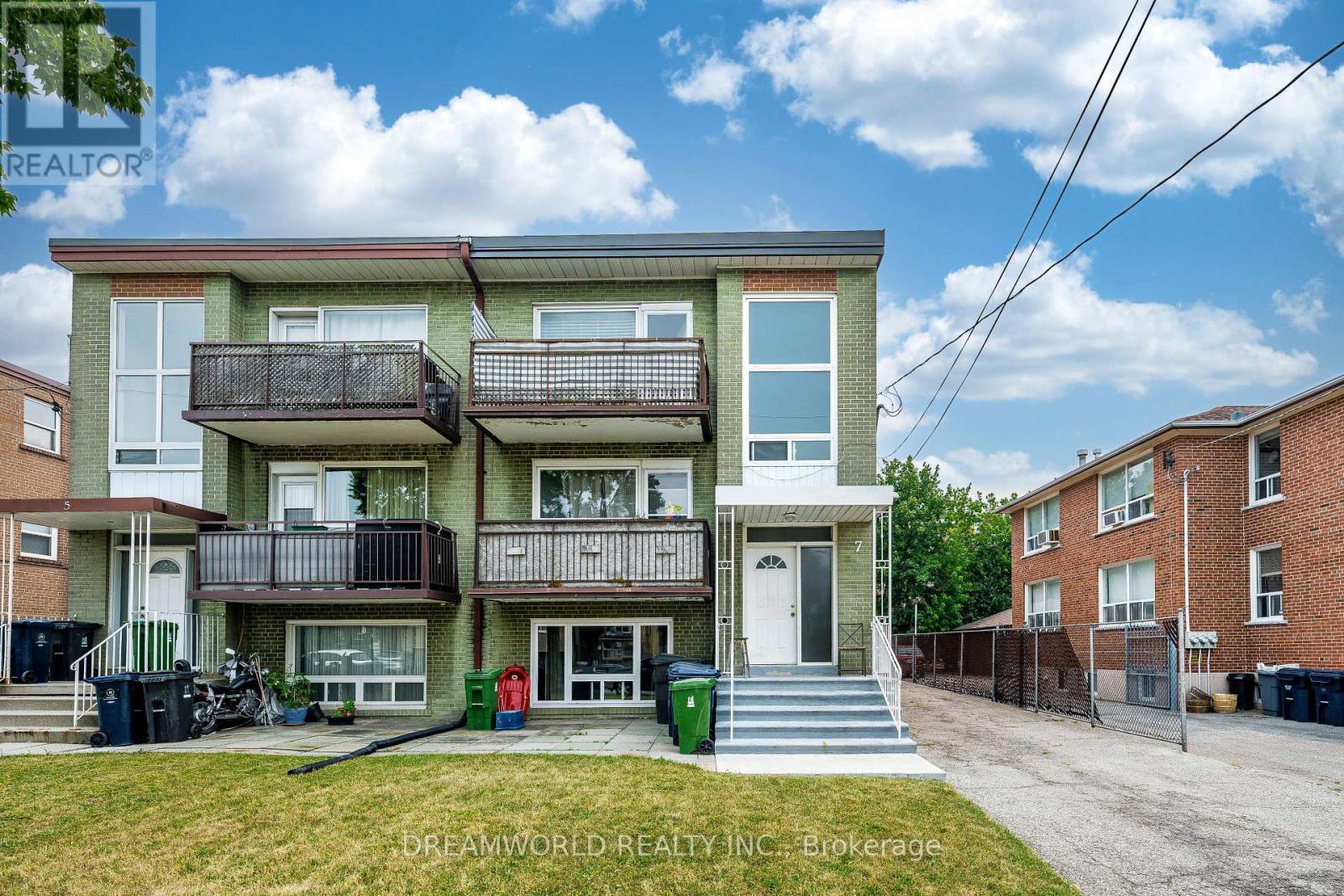7 DIANA DRIVE