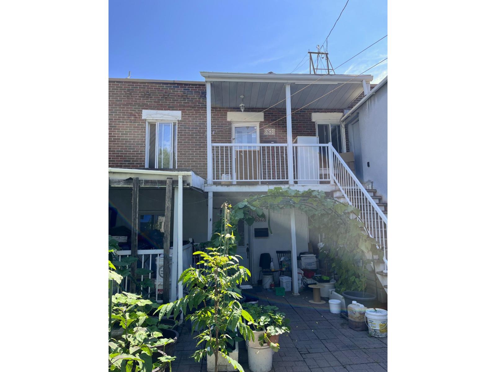 6830 Rue Briand