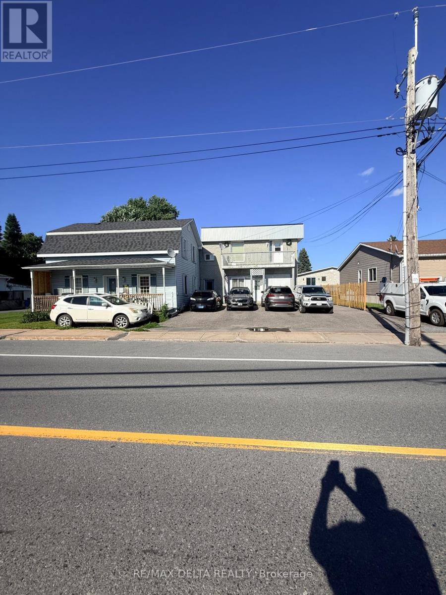 7 - 4567 STE CATHERINE STREET