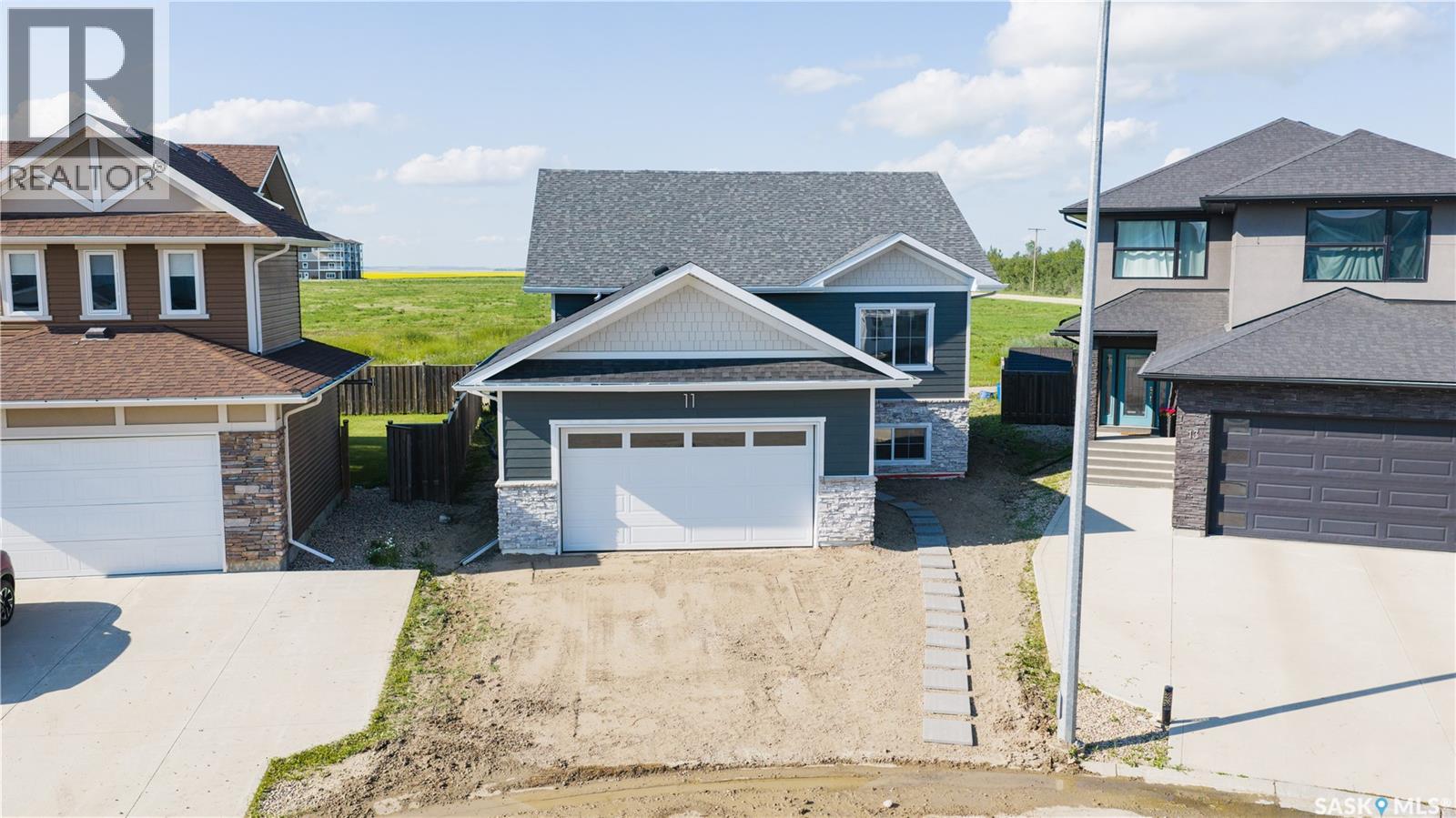 11 Aspen PLACE