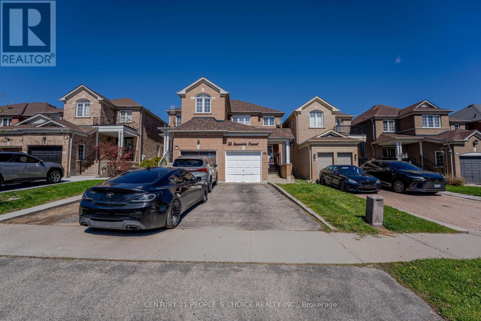 32 SUMMERDALE CRESCENT