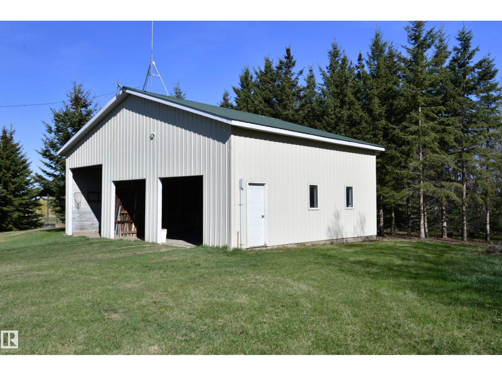For sale: 49074 RGE RD 241, Rural Leduc County, Alberta T9E2R8