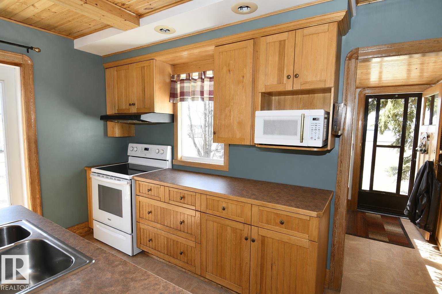 For sale: 49074 RGE RD 241, Rural Leduc County, Alberta T9E2R8