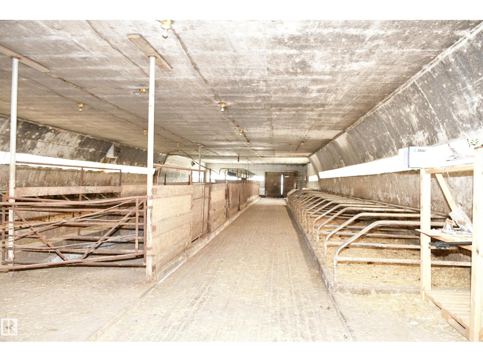 For sale: 49074 RGE RD 241, Rural Leduc County, Alberta T9E2R8
