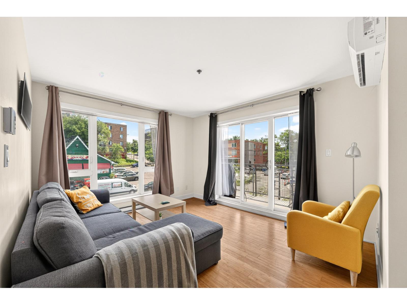 2885 Av. Barclay
